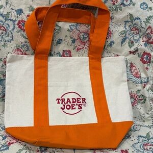 Trader Joe’s Crew Exclusive Mini Tote Bag ORANGE Limited Item!